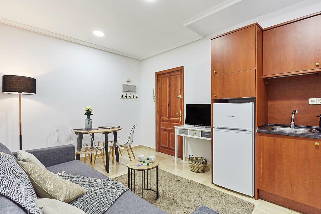 Leeways Apartment II In Gran Via Madrid Buitenkant foto